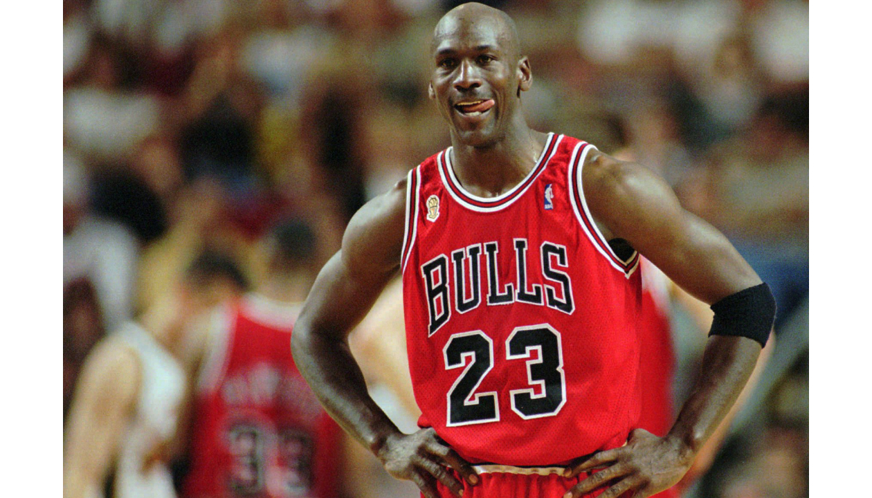 Michael Jordan Signed Chicago Bulls Jersey - CharityStars
