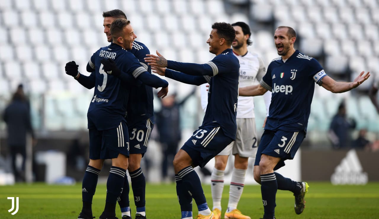 Ronaldo's Juventus Match Shirt, 2020/21 - CharityStars