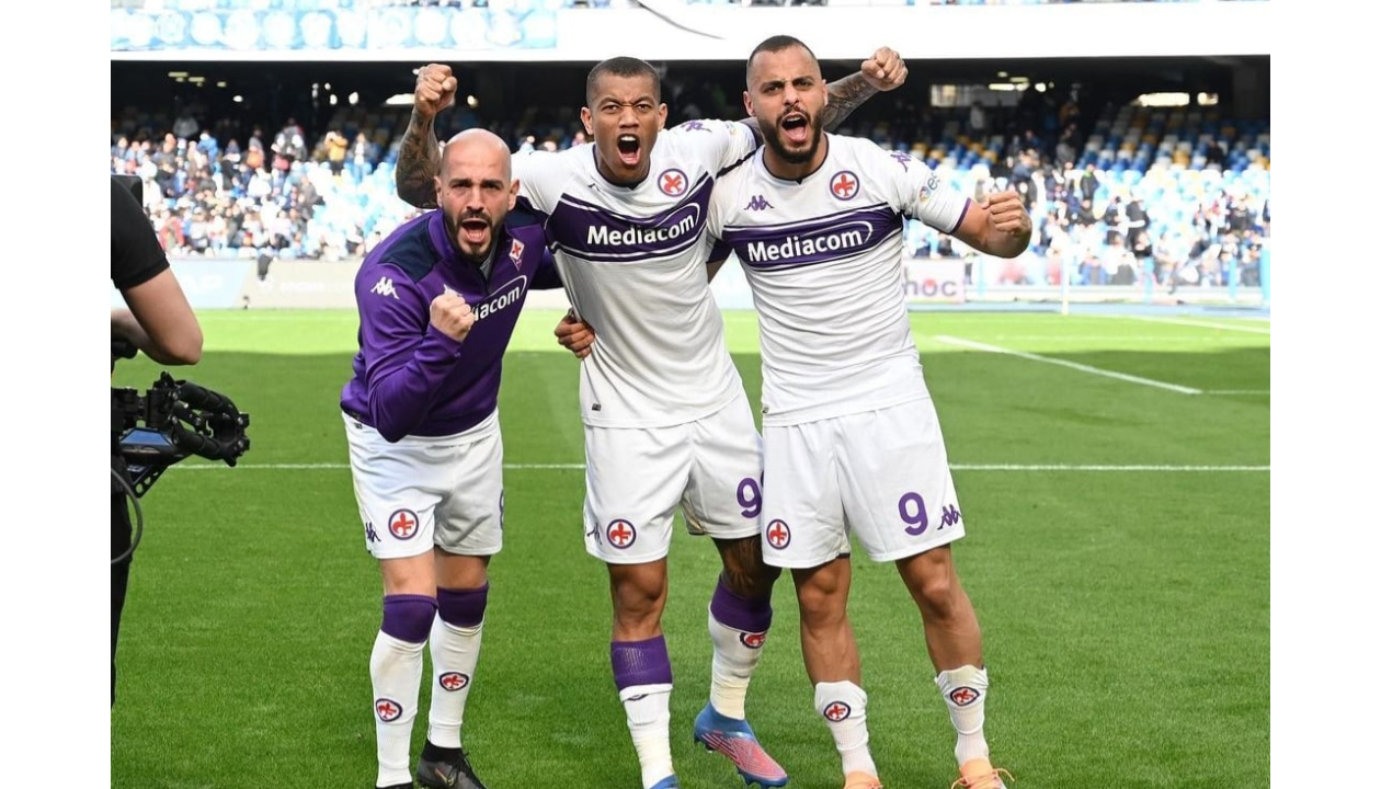 Cabral's Match-Issued Shirt, Fiorentina-Juventus 2022 - Signed by the Squad  - CharityStars