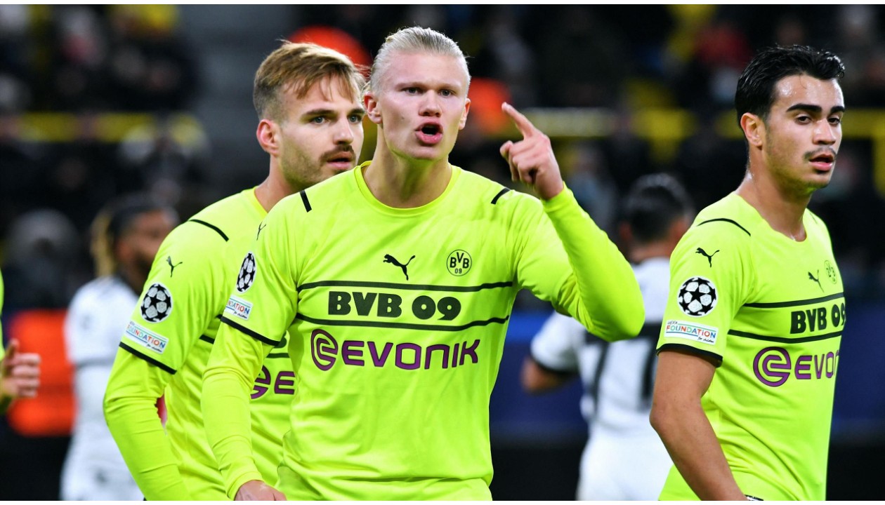 PUMA Alter Borussia Dortmund Cup Shirt For Third Time - SoccerBible