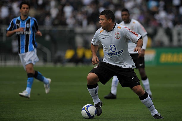 Ronaldo's Corinthians Signed Match Shirt, 2009/10 - CharityStars