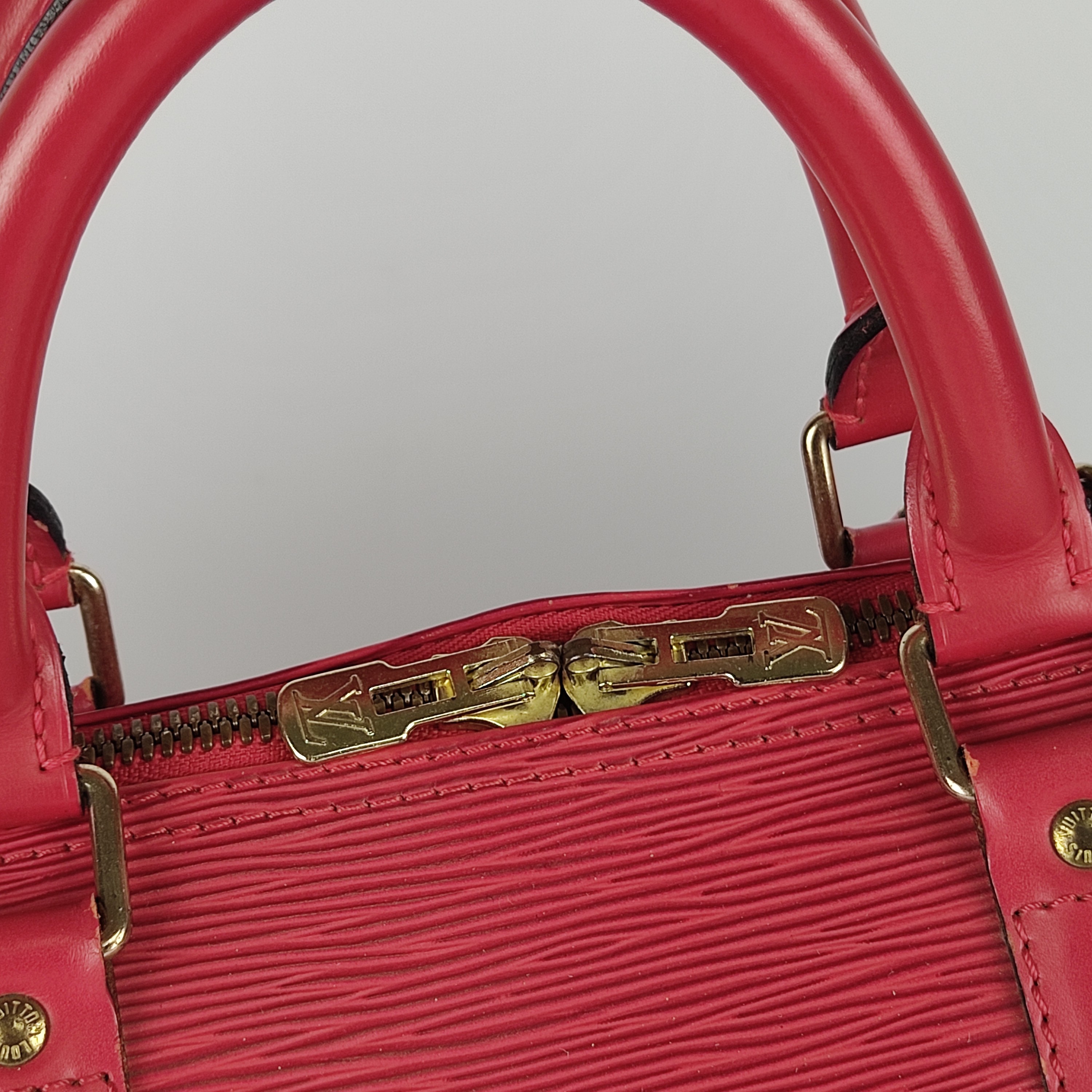 Louis Vuitton Epi Keepall 50 Travel Bag - CharityStars