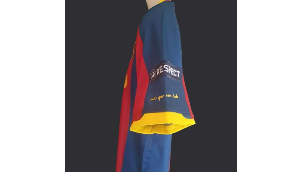 Messi's FC Barcelona Signed Shirt - 2011 Champions League Final -  CharityStars