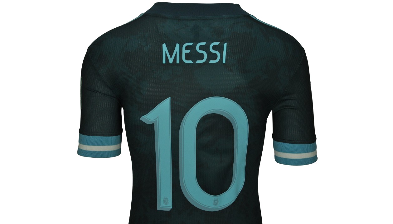 Messi's Match Shirt, Poland-Argentina WC Qatar 2022 - CharityStars