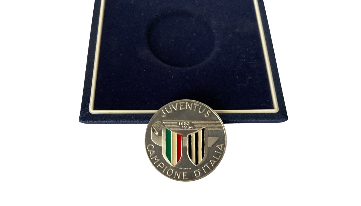 Juventus Official Scudetto Celebratory Medal, 1983/84 - CharityStars