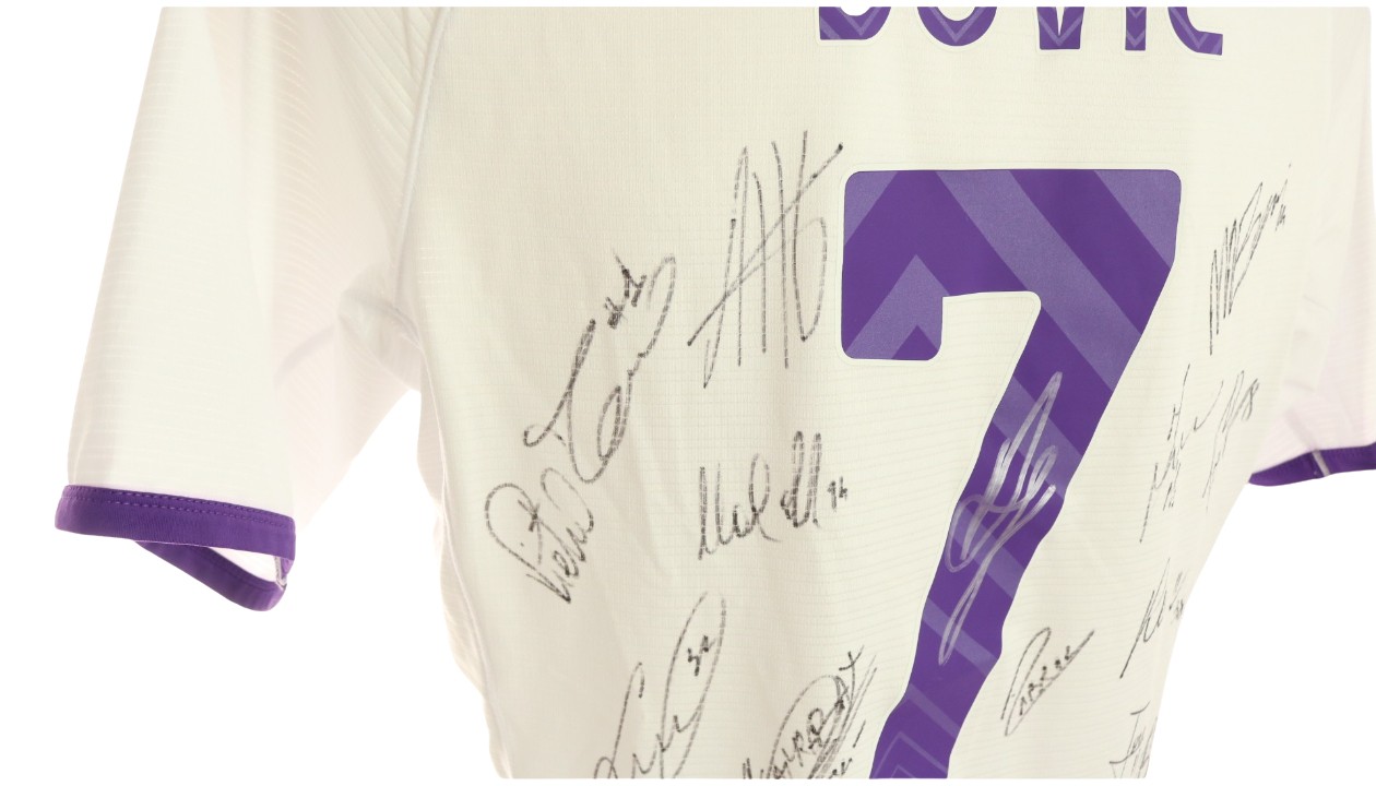 Jovic's Match Shirt, Empoli-Fiorentina 2022 - Signed by the Squad -  CharityStars