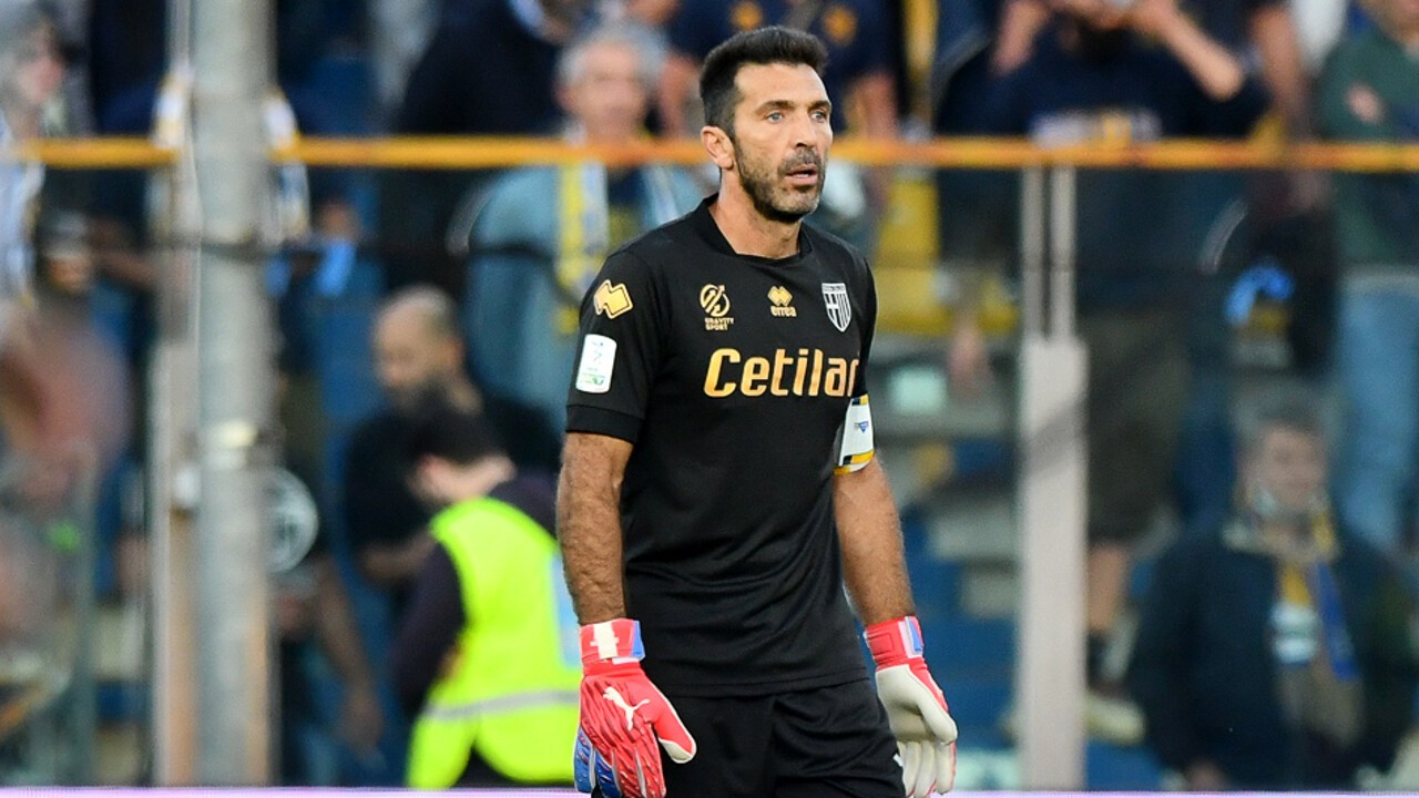 Donnarumma's PSG Signed Match Shirt, 2021/22 - CharityStars