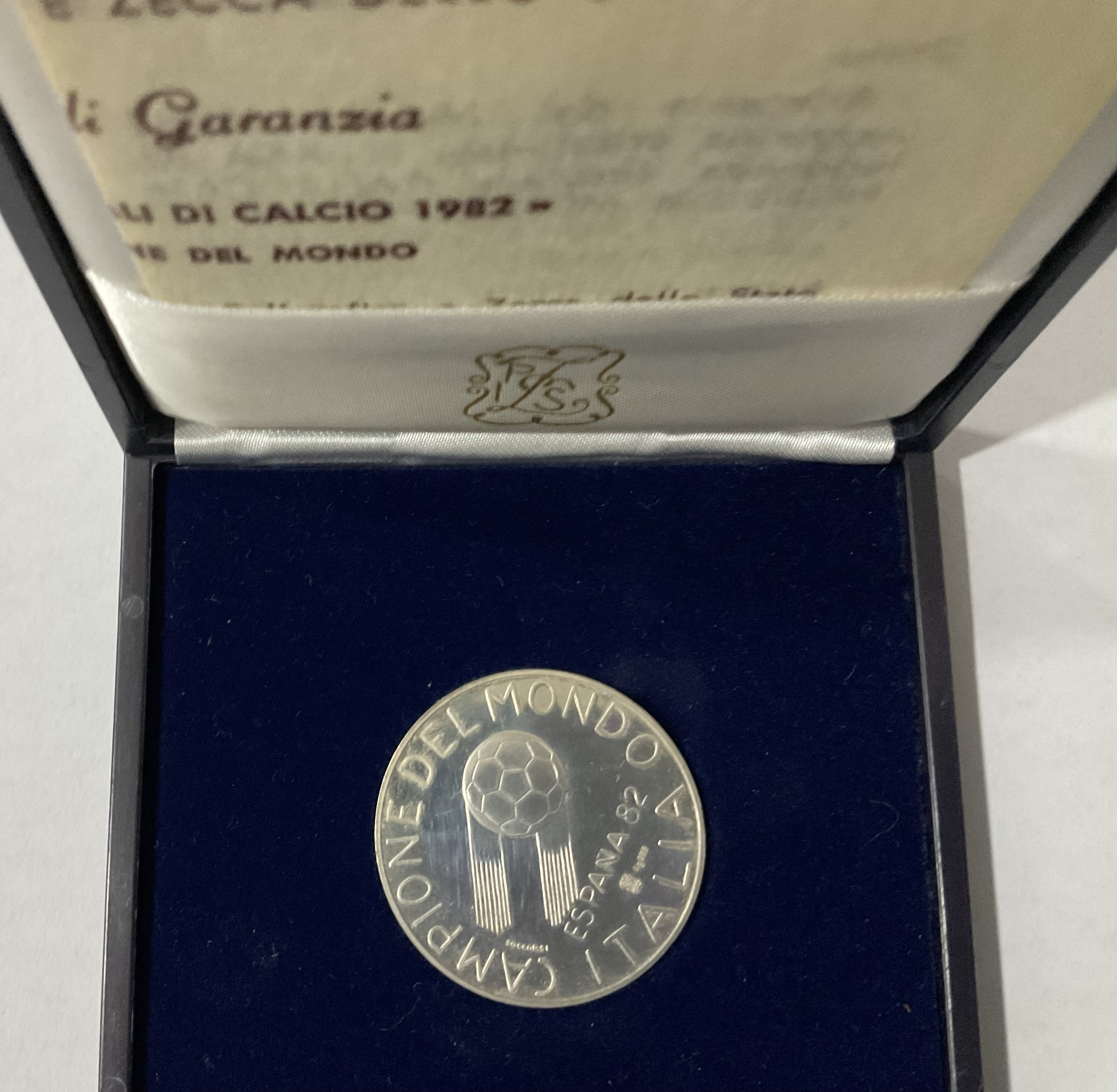 Official Italy Medal 1982 World Cup - CharityStars