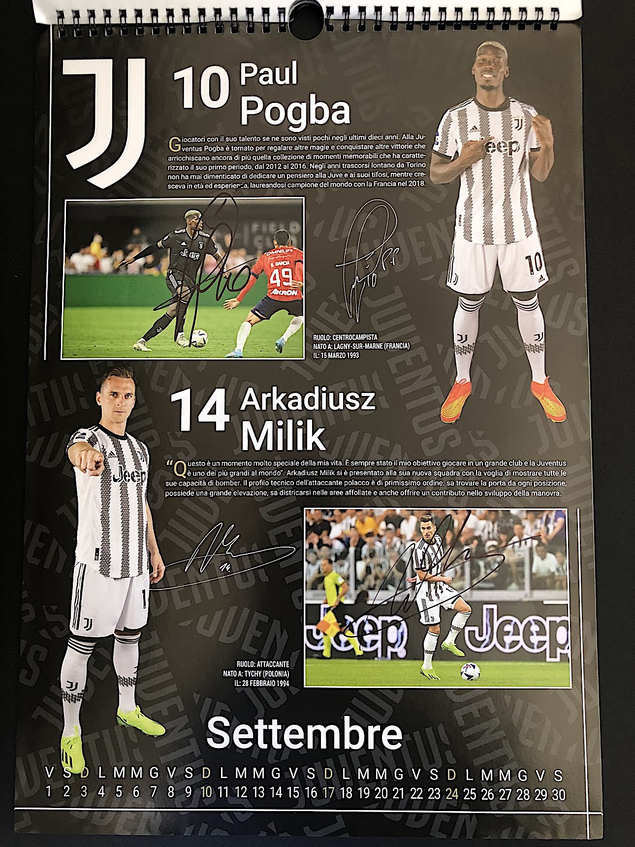 Calendario ufficiale Juventus 2024 - Autografato dai giocatori -  CharityStars