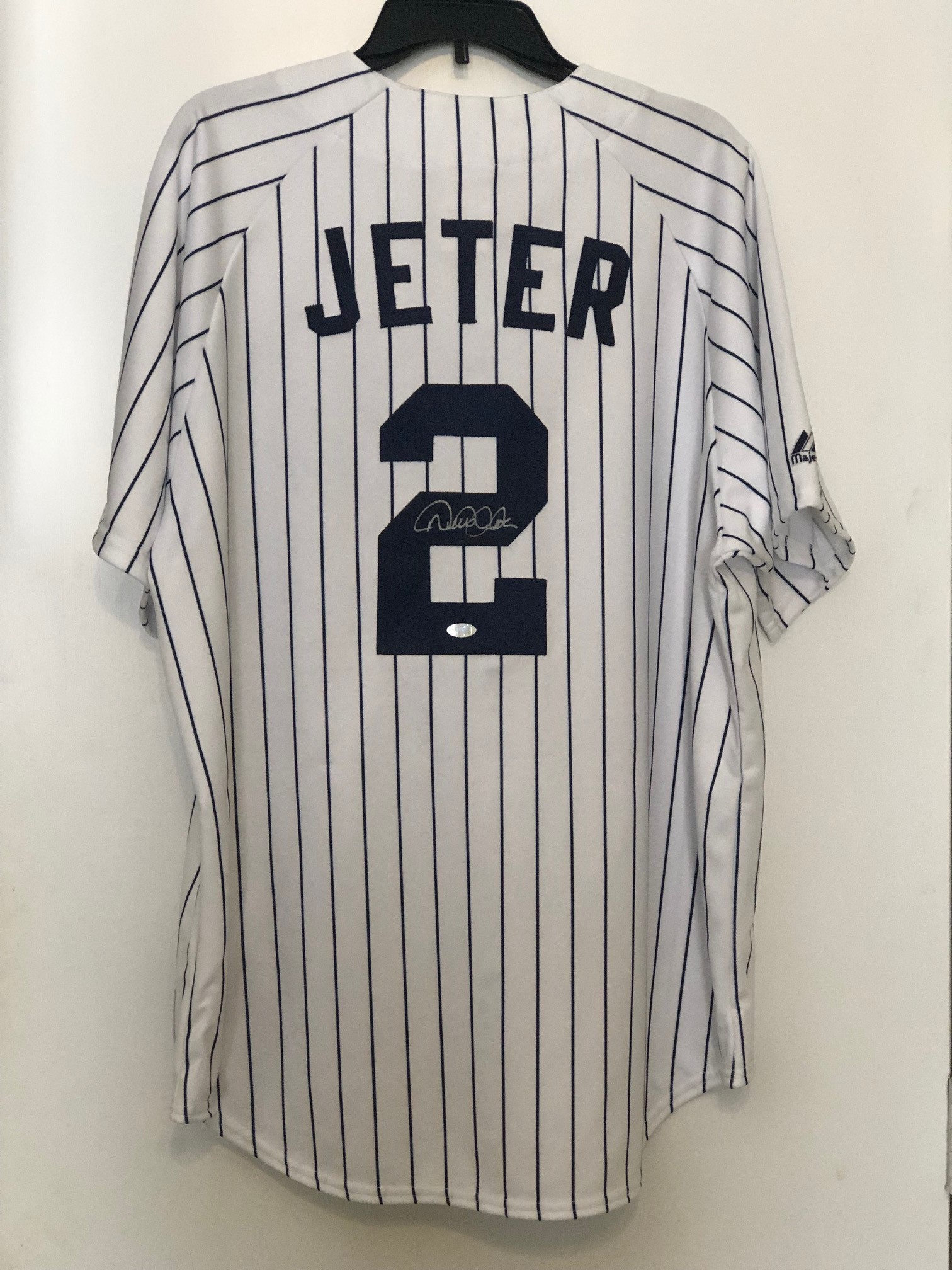 Derek Jeter Autographed New York Yankees Baseball Jersey - MLB