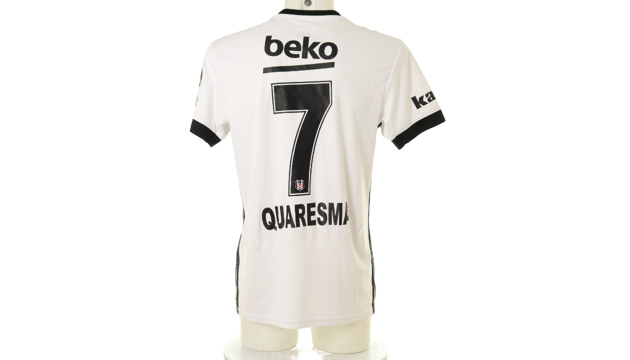 Besiktas 2015 Primeira Camisa Tam M N# 17 Quaresma. - Brechó do Futebol