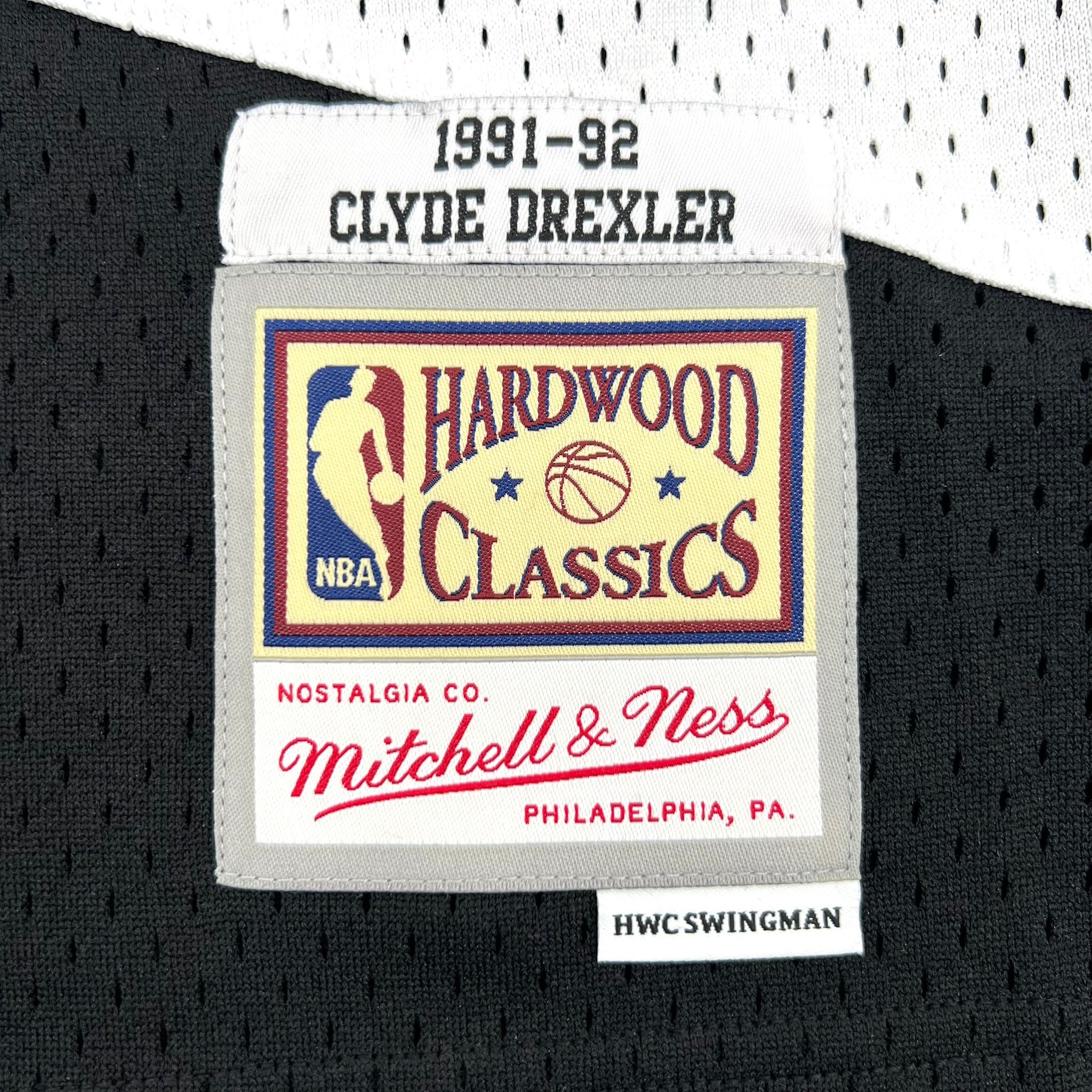Clyde Drexler Signed Mitchell&Ness Portland Trail Blazers Jersey -  CharityStars