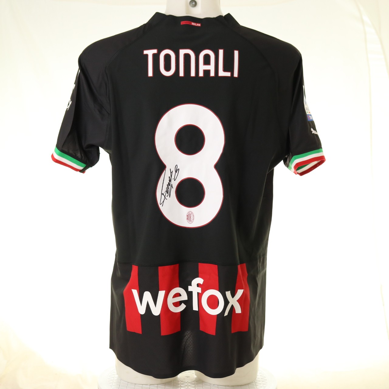 Maglia Authentic Tonali Milan, Serie A 2022/23 - Autografata - CharityStars