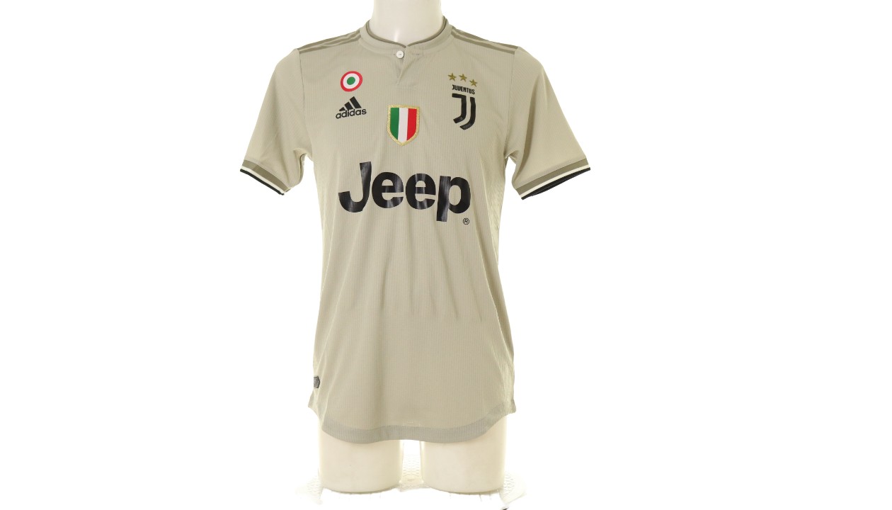 Ronaldo's Juventus Match-Issue/Worn Shirt, 2018/19 - CharityStars