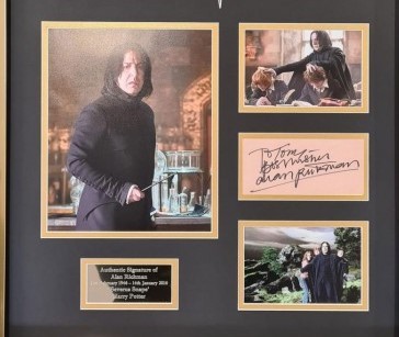 HWC Trading Foto Autografata Stampata Di Alan Rickman (Severus Piton) – Cimelio Harry Potter Con Cornice, Formato USA - 3