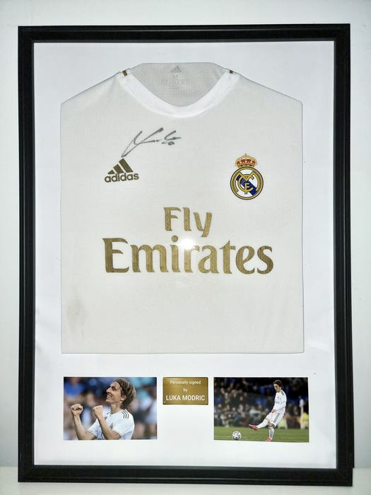 Autographed/Signed Ronaldo Nazario Real Madrid White Soccer Jersey