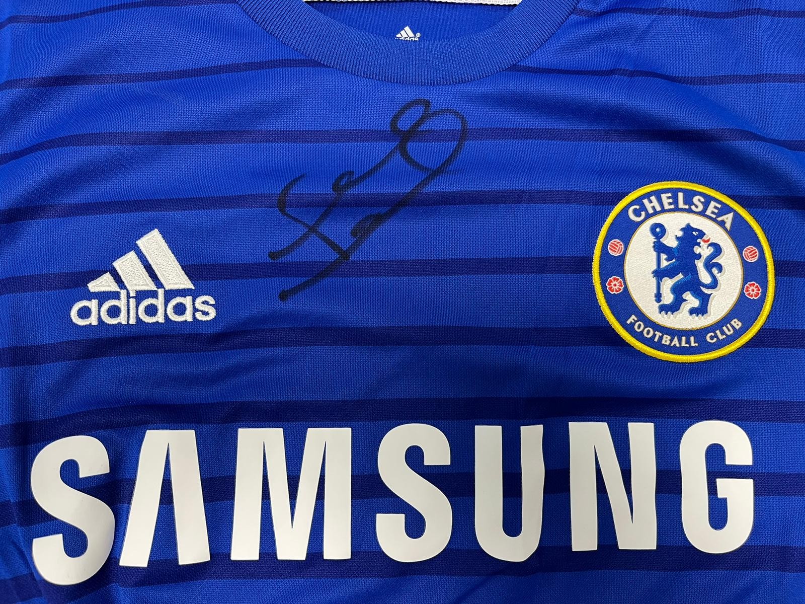 Frank Lampard's Chelsea 2003/05 Signed Shirt - CharityStars