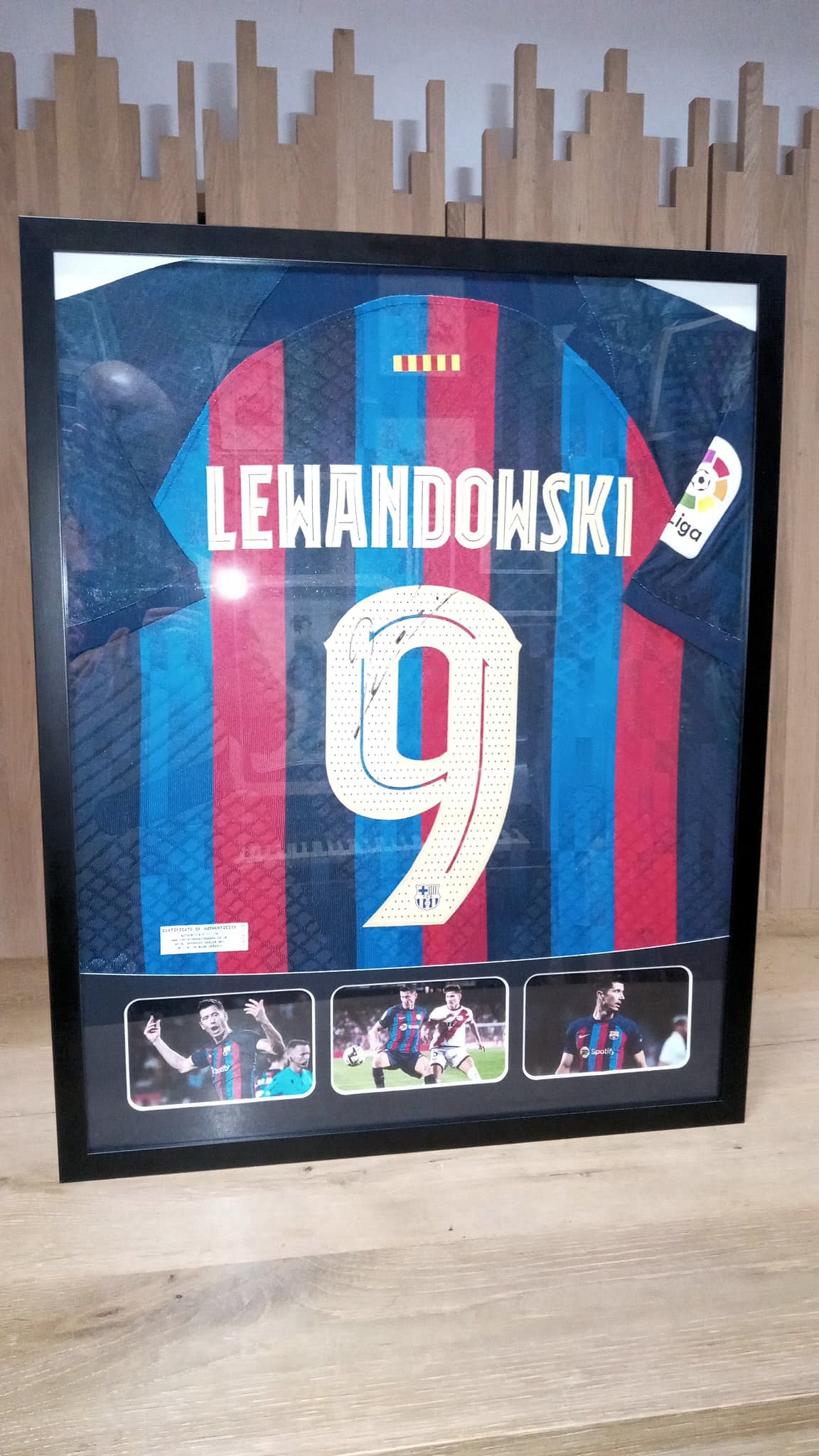 Lewandowski's FC Barcelona Signed Shirt - CharityStars