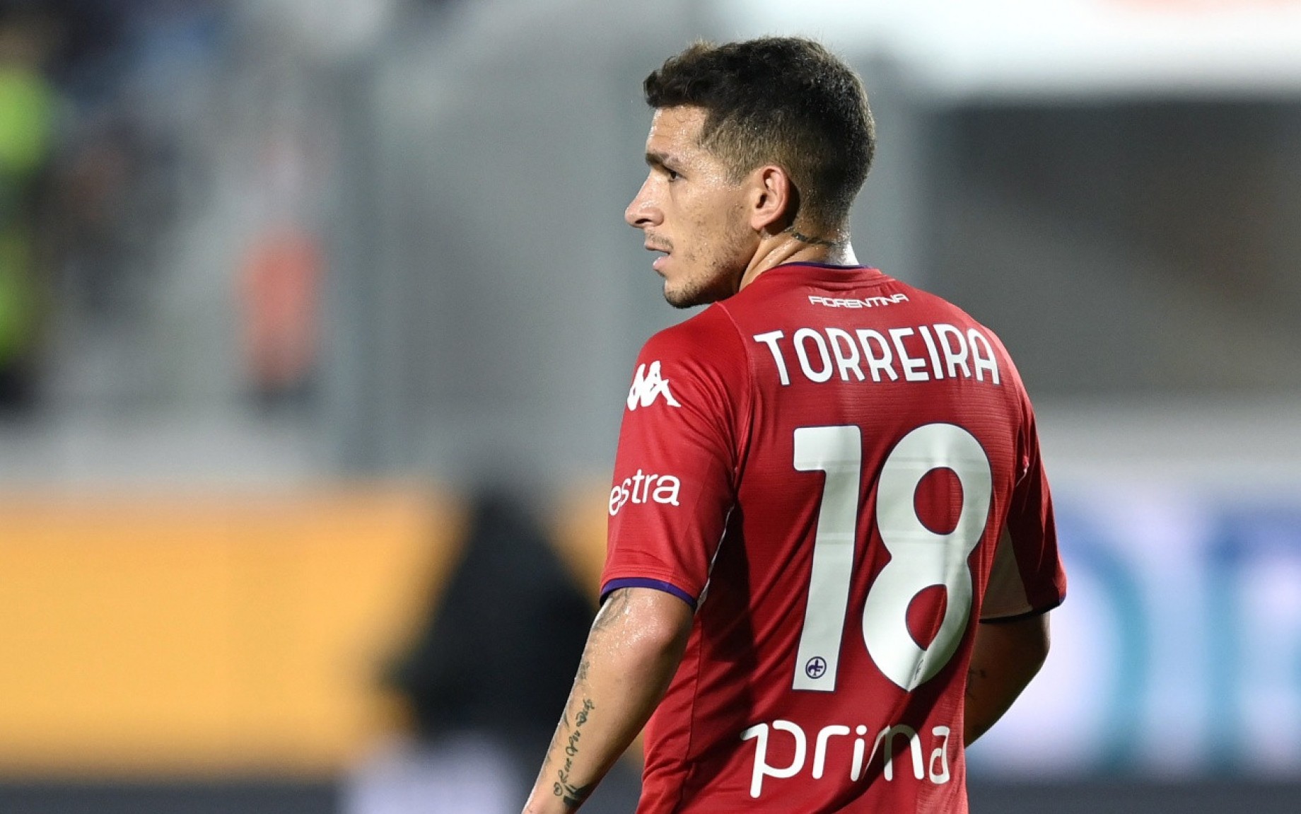 Torreira's Signed Match Shirt, Fiorentina-Bologna 2022 - CharityStars