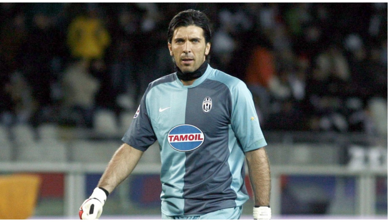 Buffon's Juventus Match Shirt, 2006/07 - CharityStars