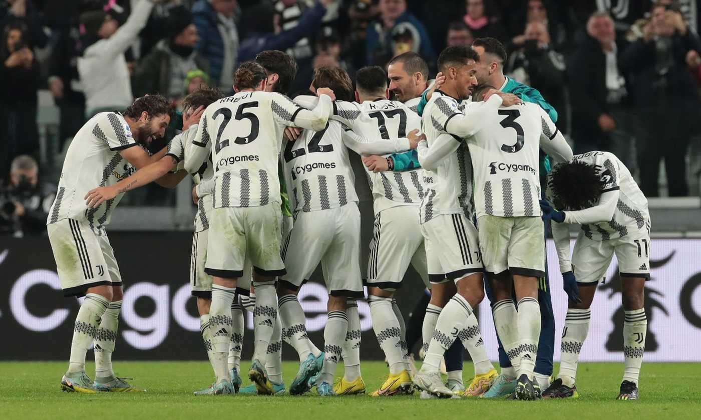 TAPPETINO MOUSE MOUSEPAD JUVENTUS cm. 20X23 THE NEXT VICTORY JUVENTUS e cartolina TORINO È