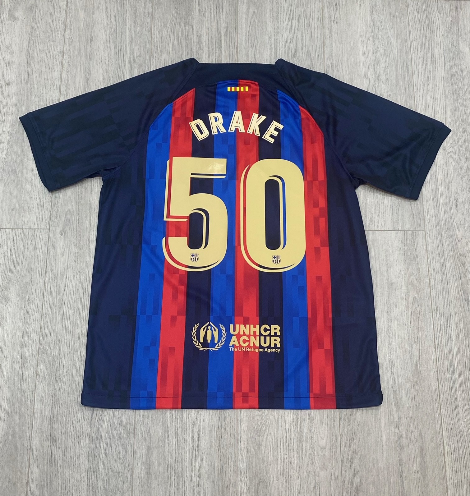 Barcelona Official Shirt, Drake Edition 2022/23 - Signed by Lewandowski -  CharityStars