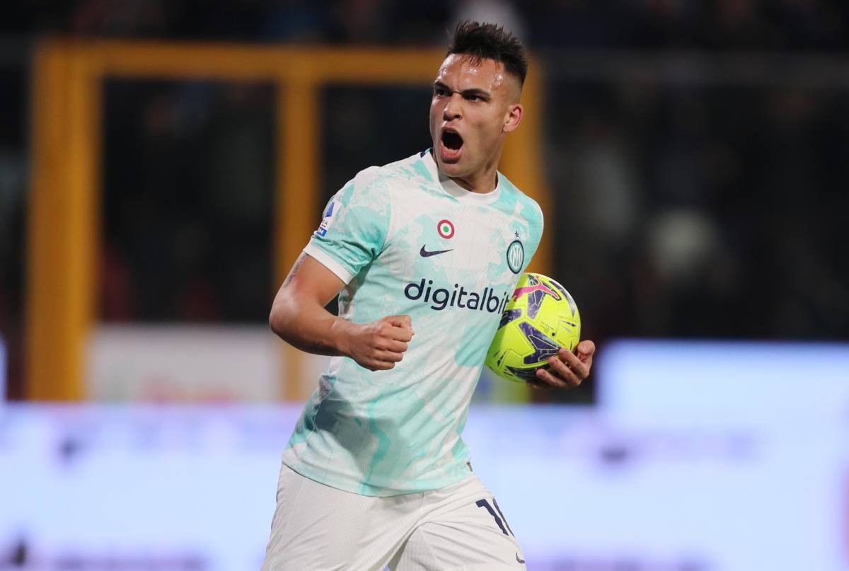 Lautaro's Inter Match-Issued Signed Shirt, 2022/23 - CharityStars