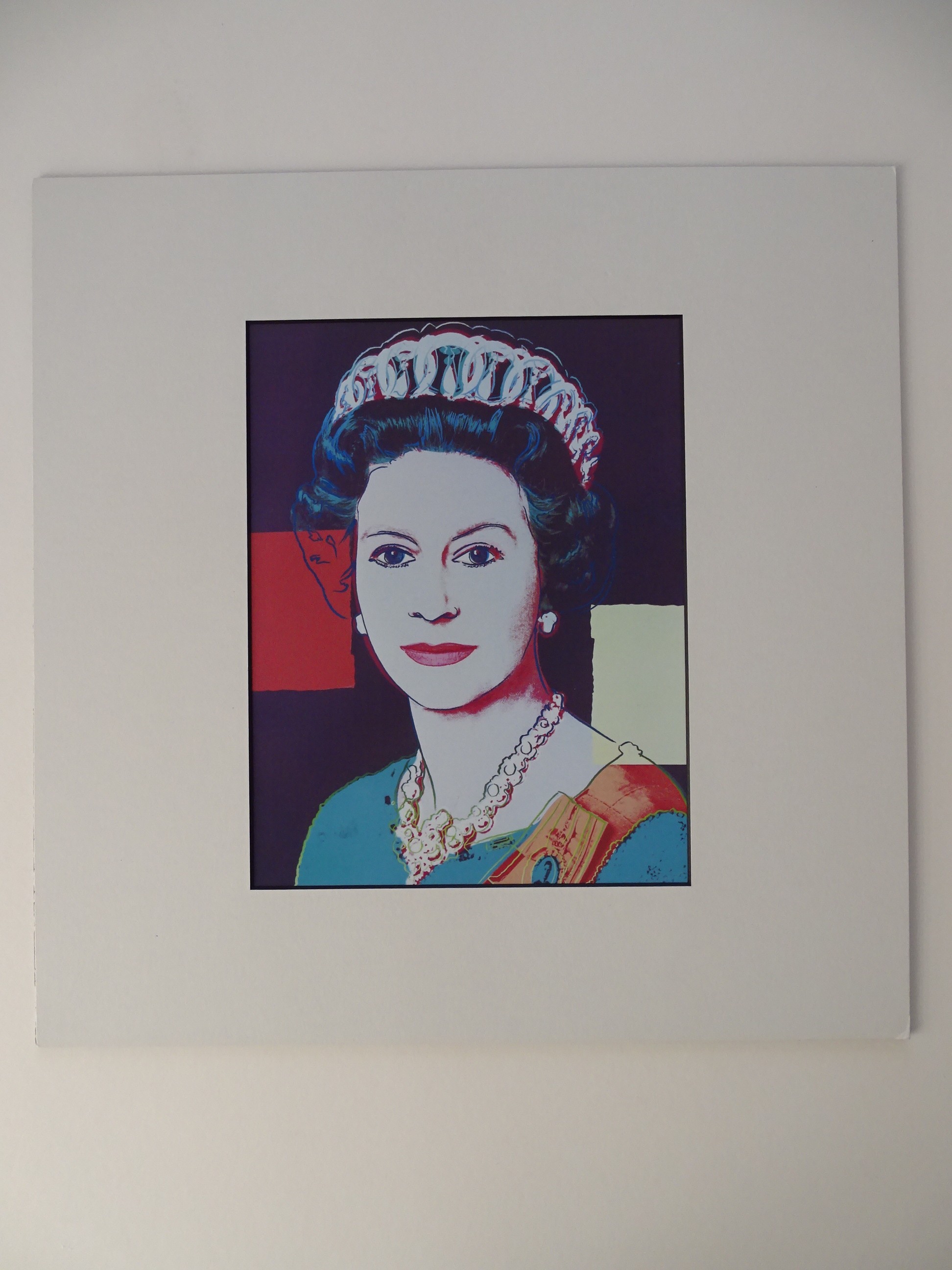 Andy Warhol "Queen Elizabeth II" - CharityStars