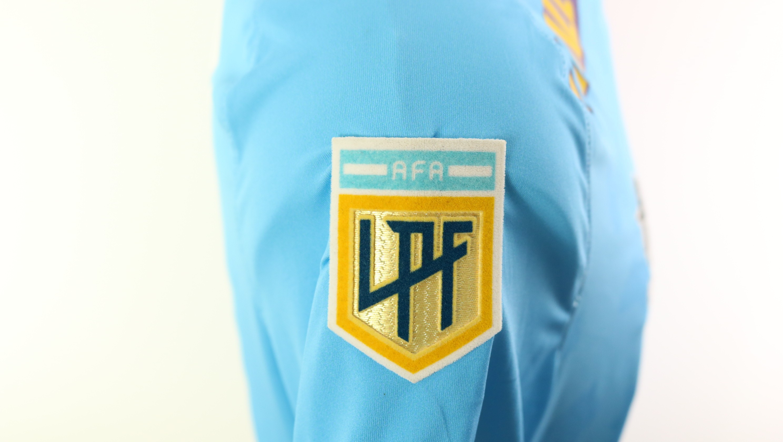 Ruiz's Arsenal de Sarandi Match Shirt, 2020 - CharityStars