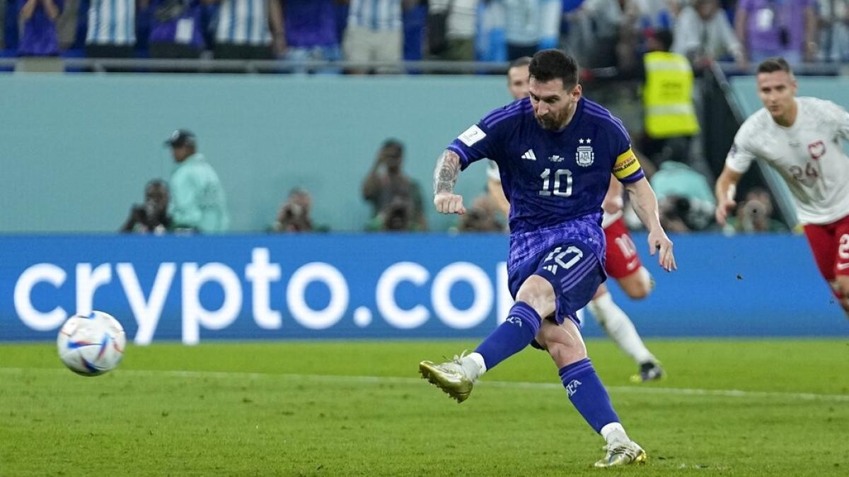 Lionel Messi Last Dance Match Shirt vs Poland World Cup 2022 in Qatar -  CharityStars