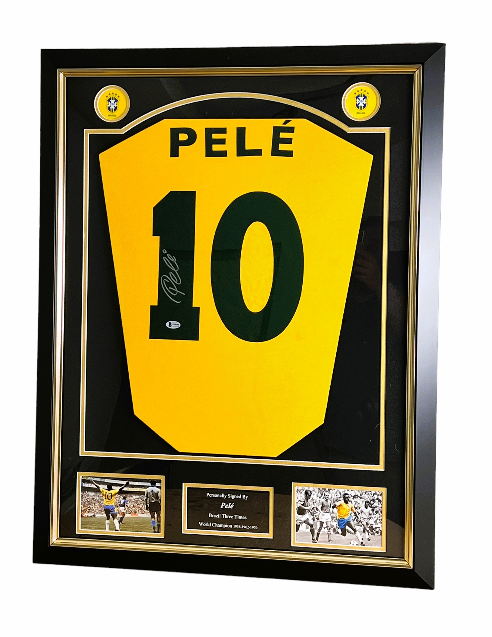 Pele store signed shirt