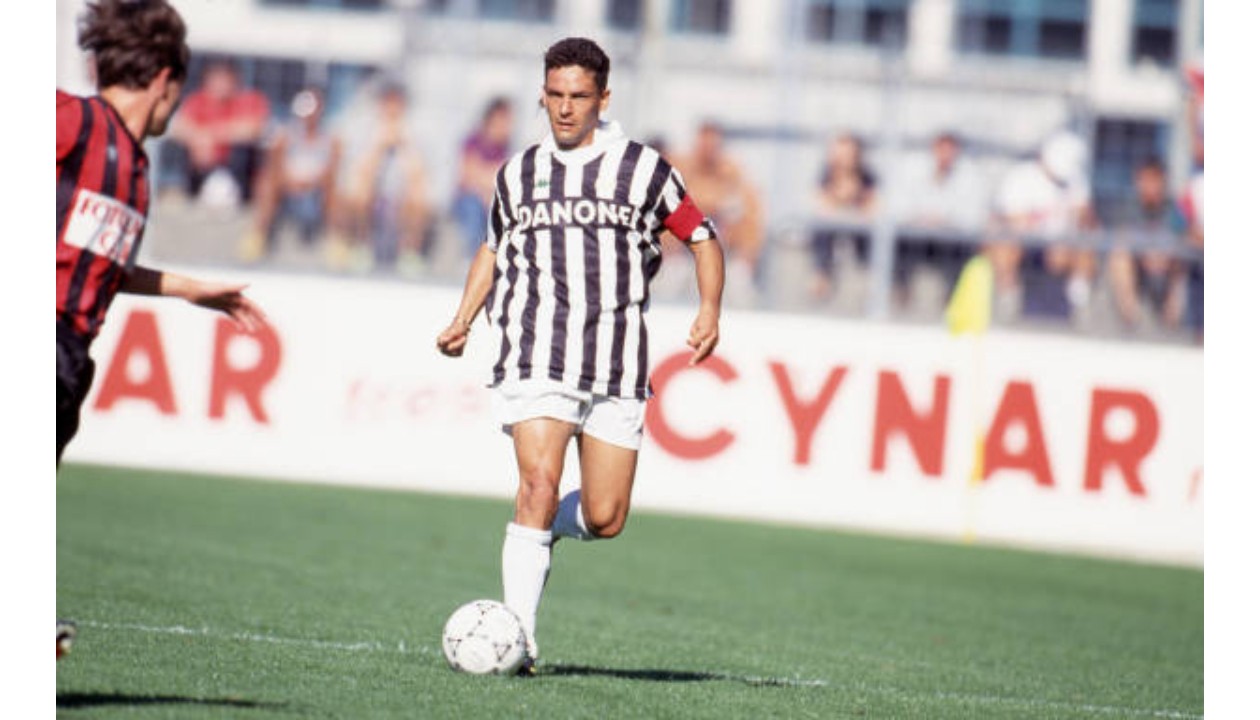 Baggio's Juventus Match Shirt, 1992/93 - CharityStars